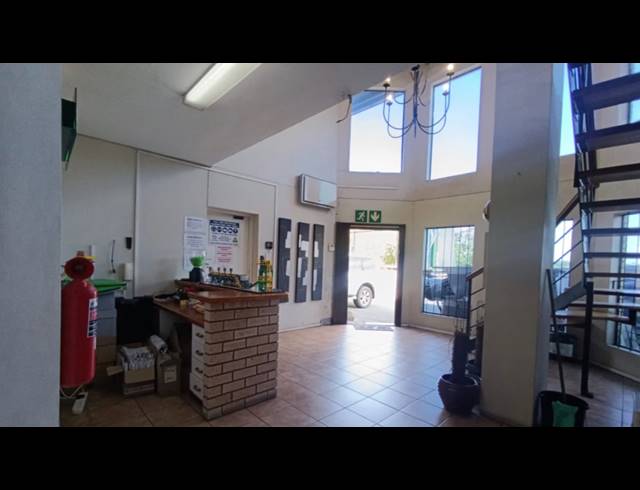 1,397M² WAREHOUSE TO LET IN MAHOGANY RIDGE